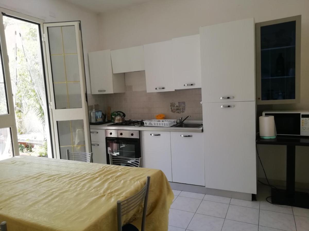 Tanina B & B 사사리 외부 사진